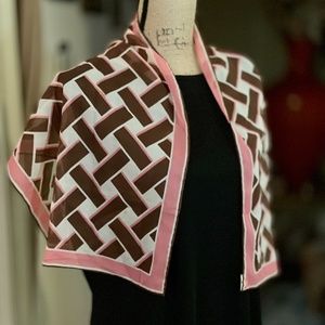 Geometric pattern scarf